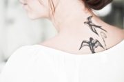 35+ Simple And Beautiful Back of Neck Tattoos Designs for Inspiration ...